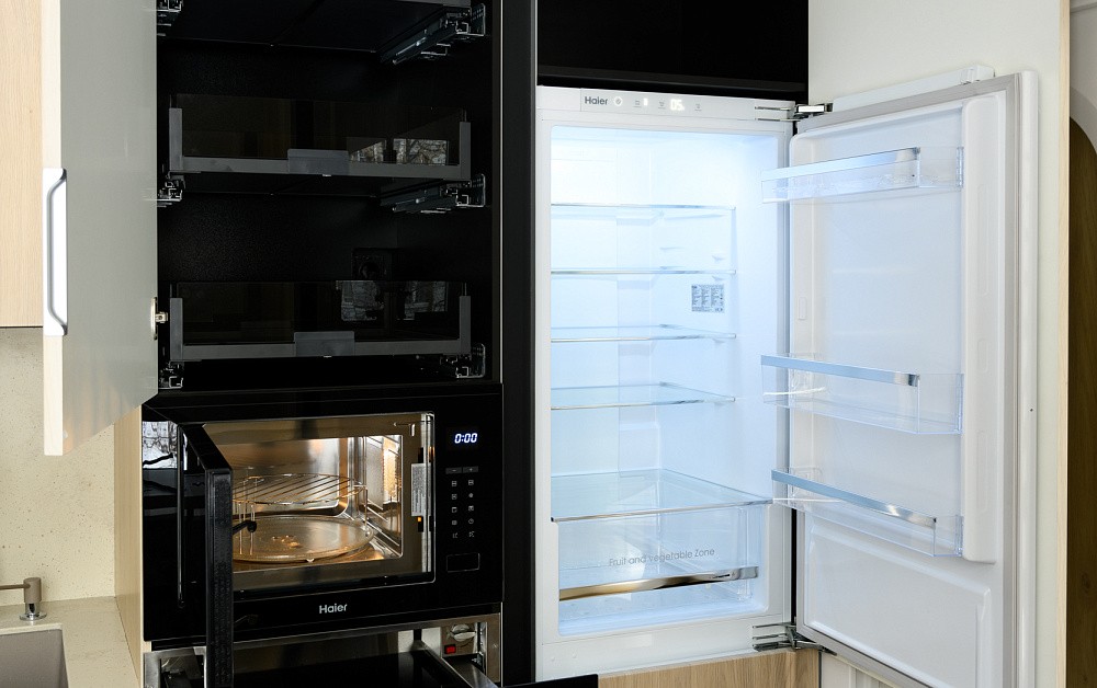 Кухня для ТВ-проекта «Квартирный Вопрос» в духе Стокгольма