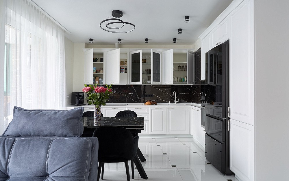 Классическая белая кухня победительницы акции «Дарим кухни» 