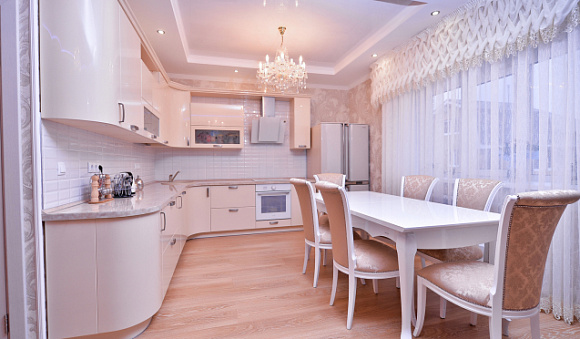 Светлая кухня в Обнинске