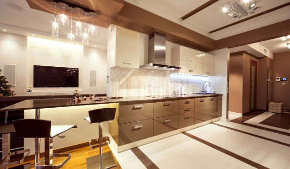 Коричневая кухня в Мурманске