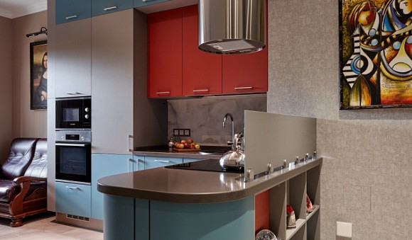 Коричневая кухня в Мурманске