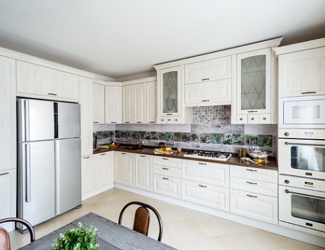 Бежевая кухня в Мурманске