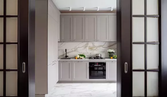 Коричневая кухня во Владикавказе