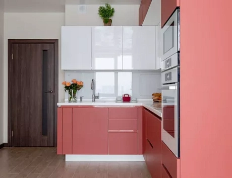 Красная кухня в Южно-Сахалинске