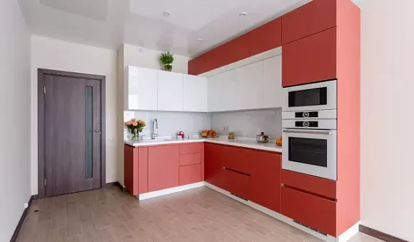 Красная кухня в Екатеринбурге