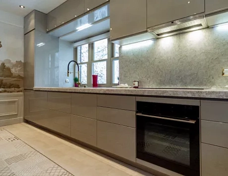 Серая кухня в Южно-Сахалинске