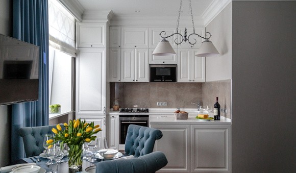 Светлая кухня в Екатеринбурге