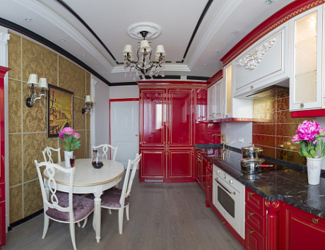 Белая кухня в Кирове