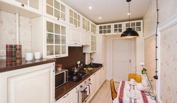 Бежевая кухня в Мурманске