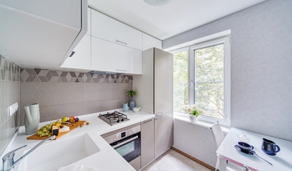 Белая кухня в Липецке