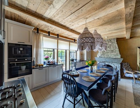 Дизайн кухни в стиле кантри