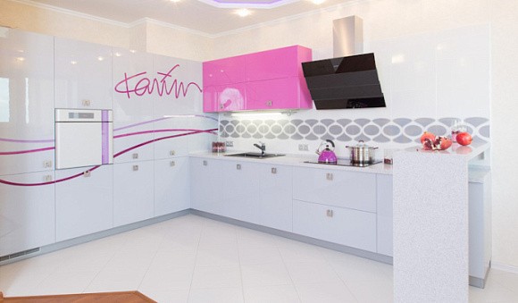 Белая кухня в Липецке