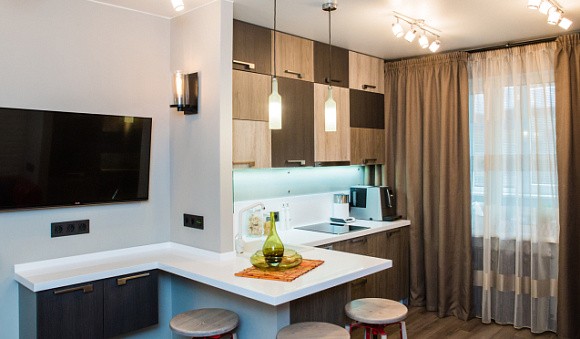 Коричневая кухня в Новосибирске