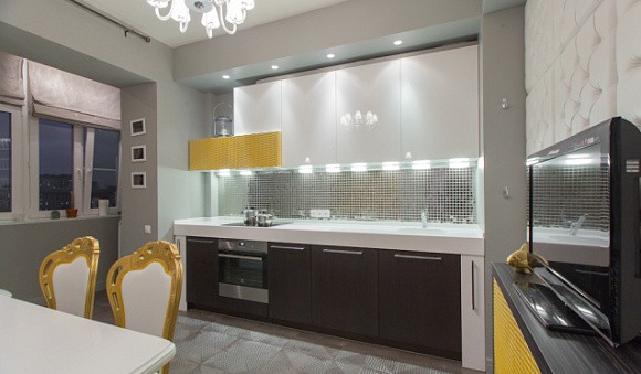 Коричневая кухня в Мурманске