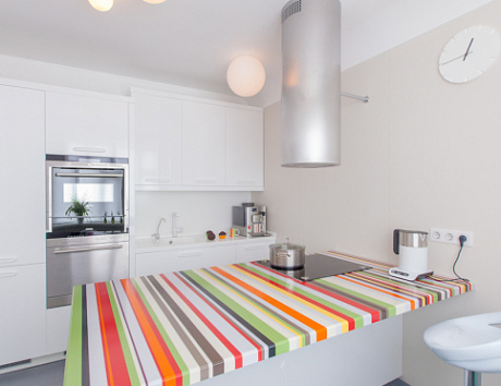 Глянцевая кухня в Казани