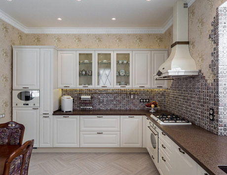 Белая кухня в Мурманске