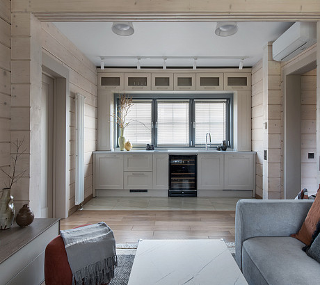 Кухня в кантри-стиле для загородного дома